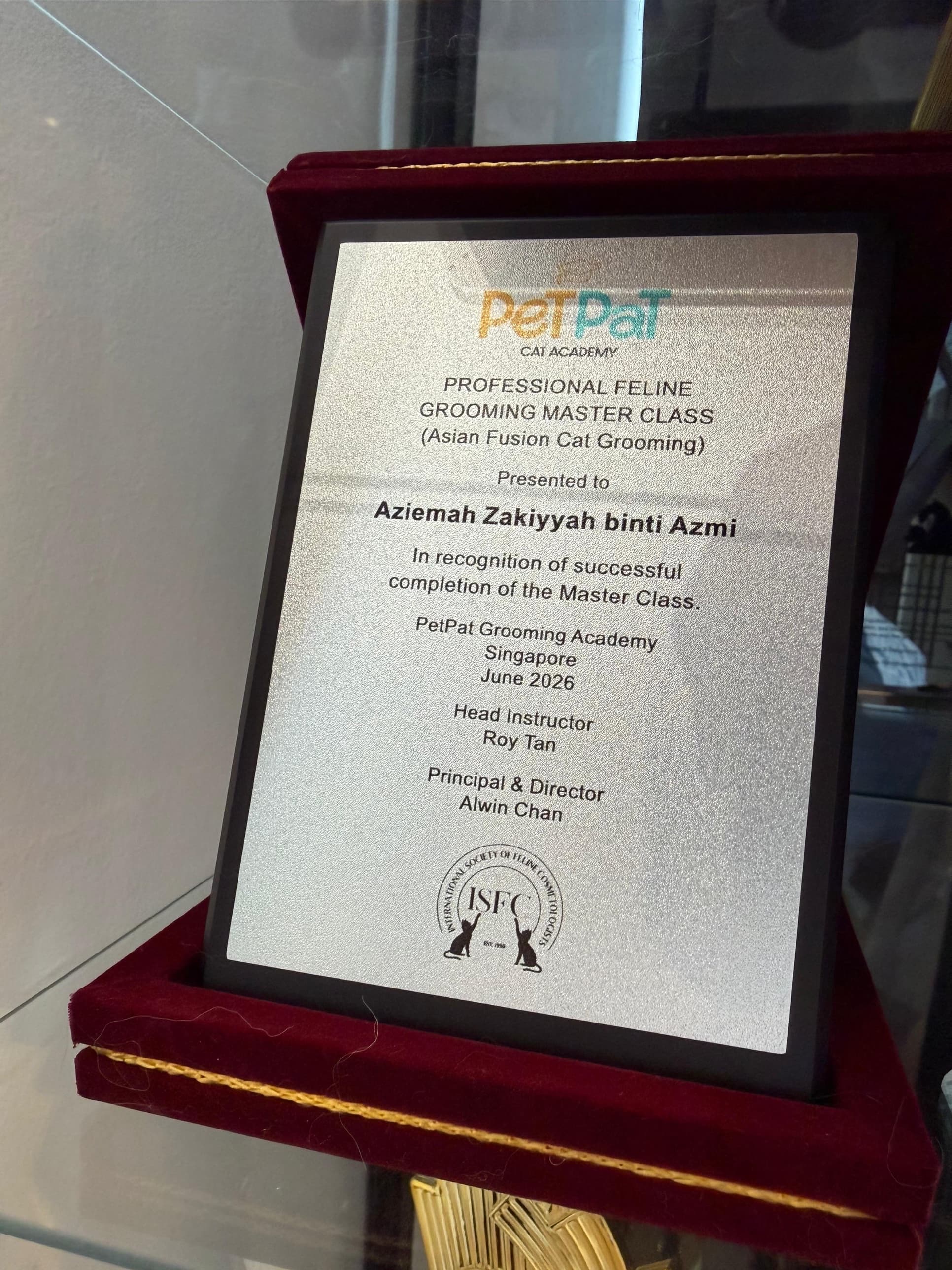 PetPat Cat Grooming Academy Professional Feline Grooming Master Class plaque awarded to Zee